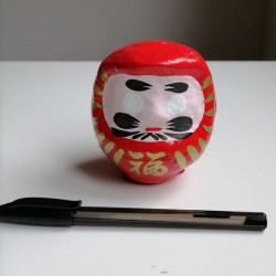 Daruma 9cm rosso