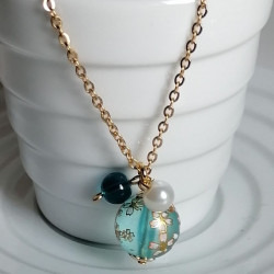Cherry bead necklace -blue