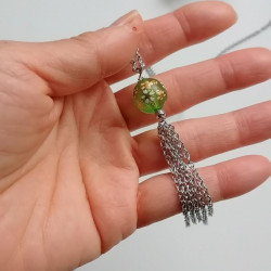 Cherry bead necklace fringe -green
