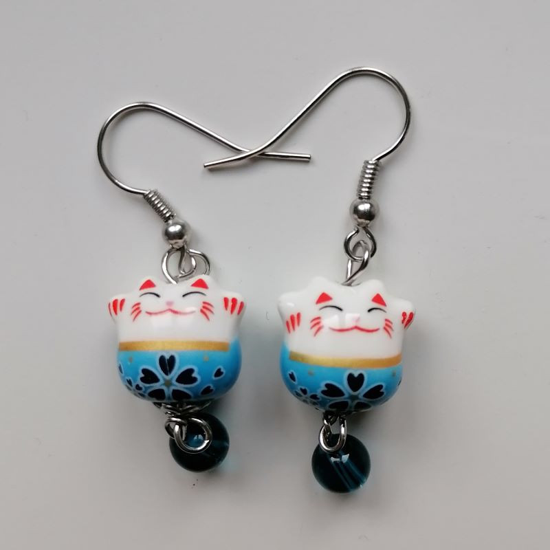 Earrings Manekineko lightblue