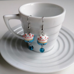 Earrings Manekineko lightblue