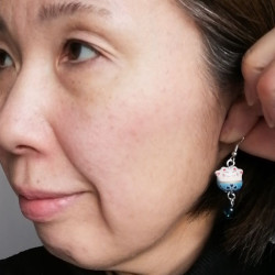 Earrings Manekineko lightblue