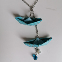 Necklace boats
