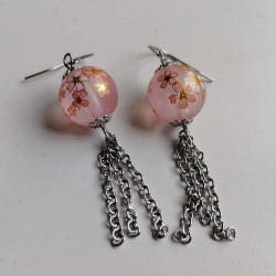 Orecchini perline rosa con frangetta