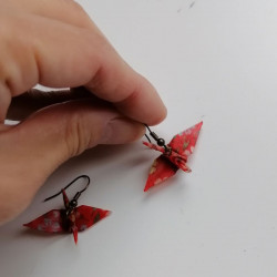 Origami crane earrings red yuzen