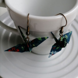Origami crane earrings Navy yuzen