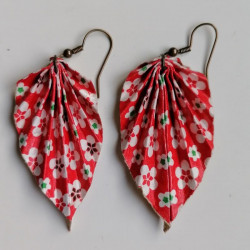 Earrings origami Leaf Plum