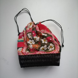 Kinchaku basket small bag red