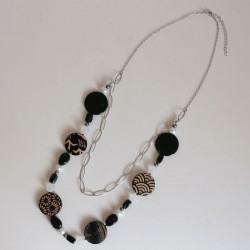 Beads and paper necklace...