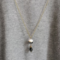 Necklace with mini manekineko
