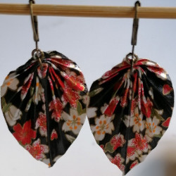 Earrings origami Leaf Cherry blossoms black