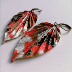 Earrings origami Leaf Chrysanthenum red