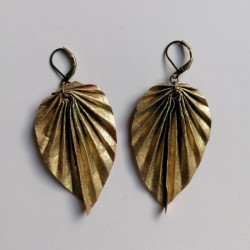 Earrings origami Leaf Chrysanthenum red