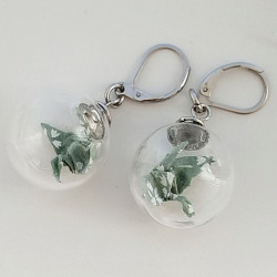 Earrings Crane in glassball -green