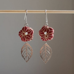 Plum flower earring with Leaf