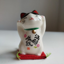 Gatto Manekineko due zampe