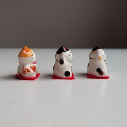 Set of 3 Ceramic Maneki Neko Lucky Cats