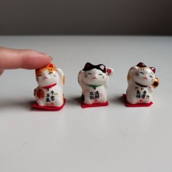 Small Ceramic Maneki Neko -Tiger