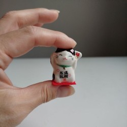 Piccolo ManekiNeko nero -Hachiware