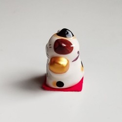 Small Ceramic Maneki Neko -Buchi