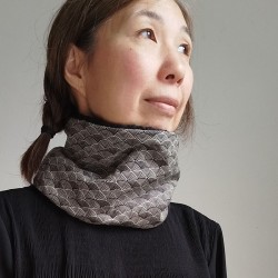 Neckwarmer Boà -Waves black