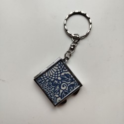 Mirror keyholder Chrysanthemun