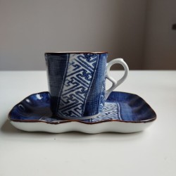 Tazza e piattino indaco