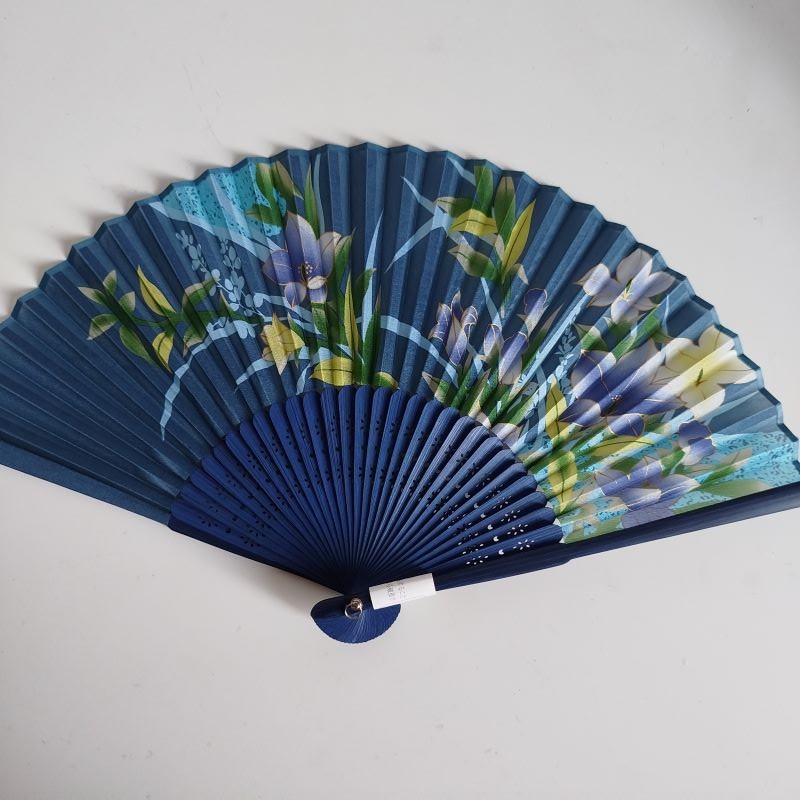 Japanese fan -Lily