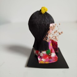 Kimono doll with flowers