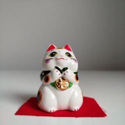 Manekineko Brilliant eyes