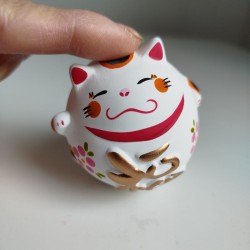 Swing round lucky doll Cat