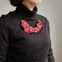 Flower origami choker Red