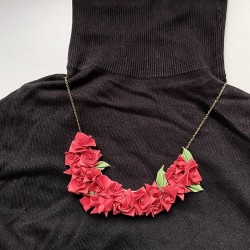 Flower origami choker Red