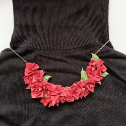 Flower origami choker Red