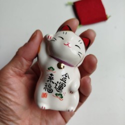 Gatto Manekineko zampa destra