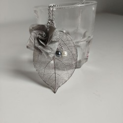 Collana origami rosa in metallo