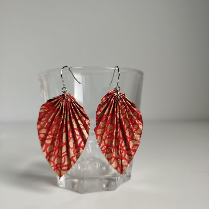 Earrings origami Leaf, amphora