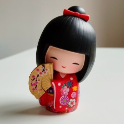 Kokeshi in resina Ventaglio