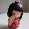 Kokeshi in resina Ventaglio