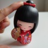 Kokeshi in resina Ventaglio