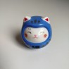 Gatto NekoDaruma con Omikuji -Azzurro